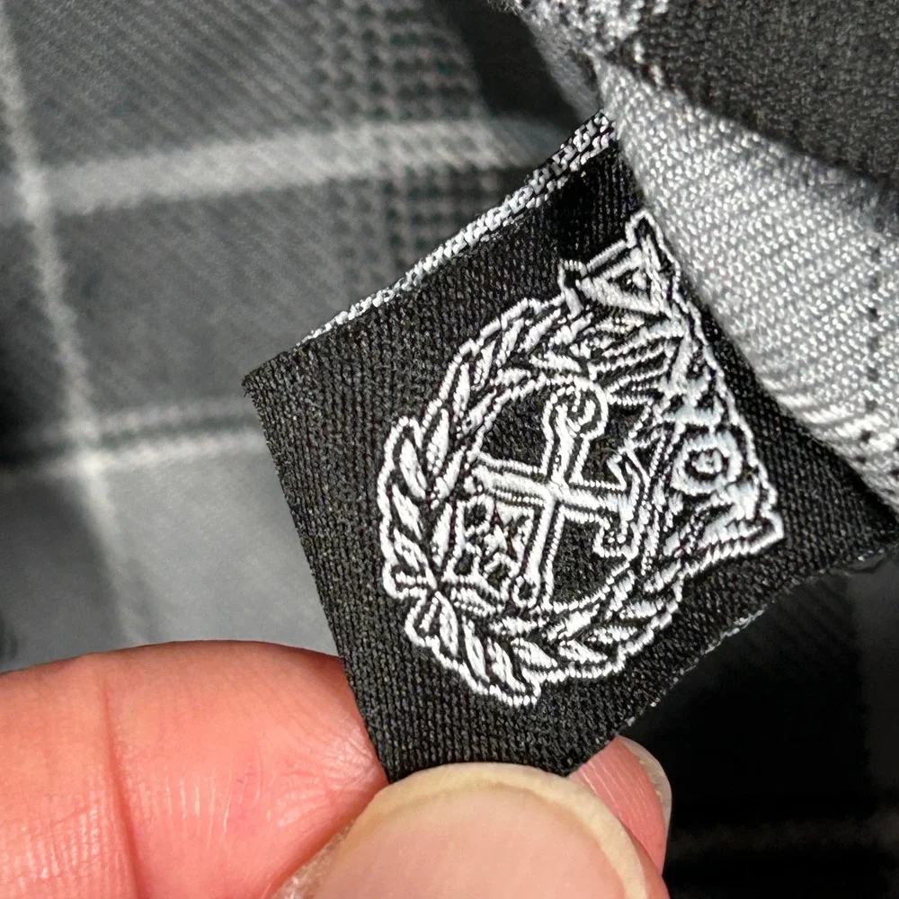 Dixxon Flannel Slurry Crew Mens Size M Grey Black Plaid D-Tech Button Up Shirt